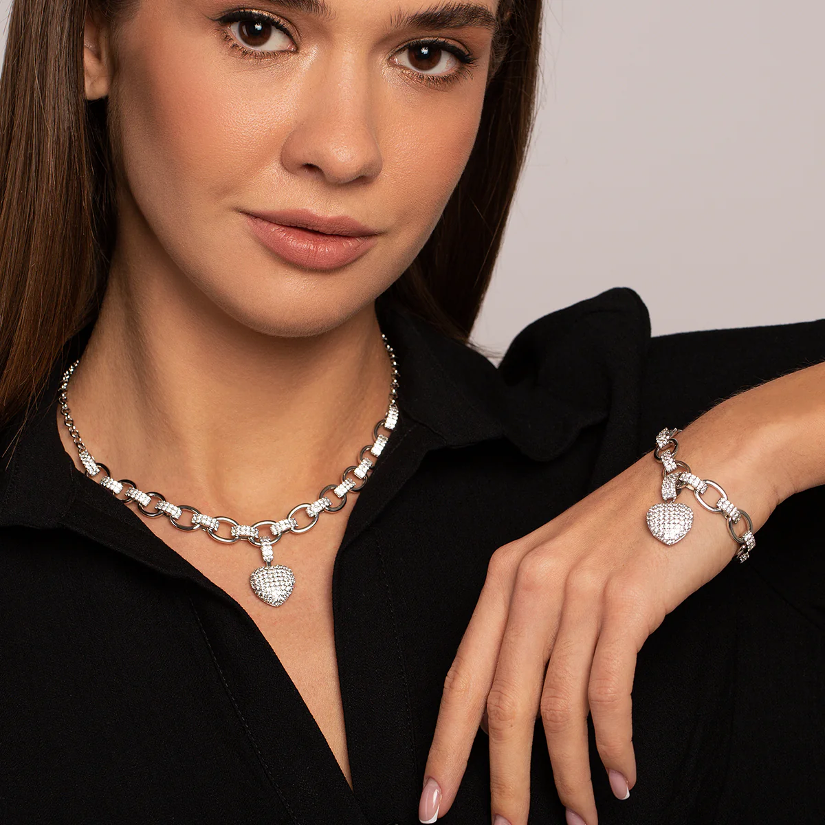 The Hills Heart Pendant Jewelry Set - Image 6